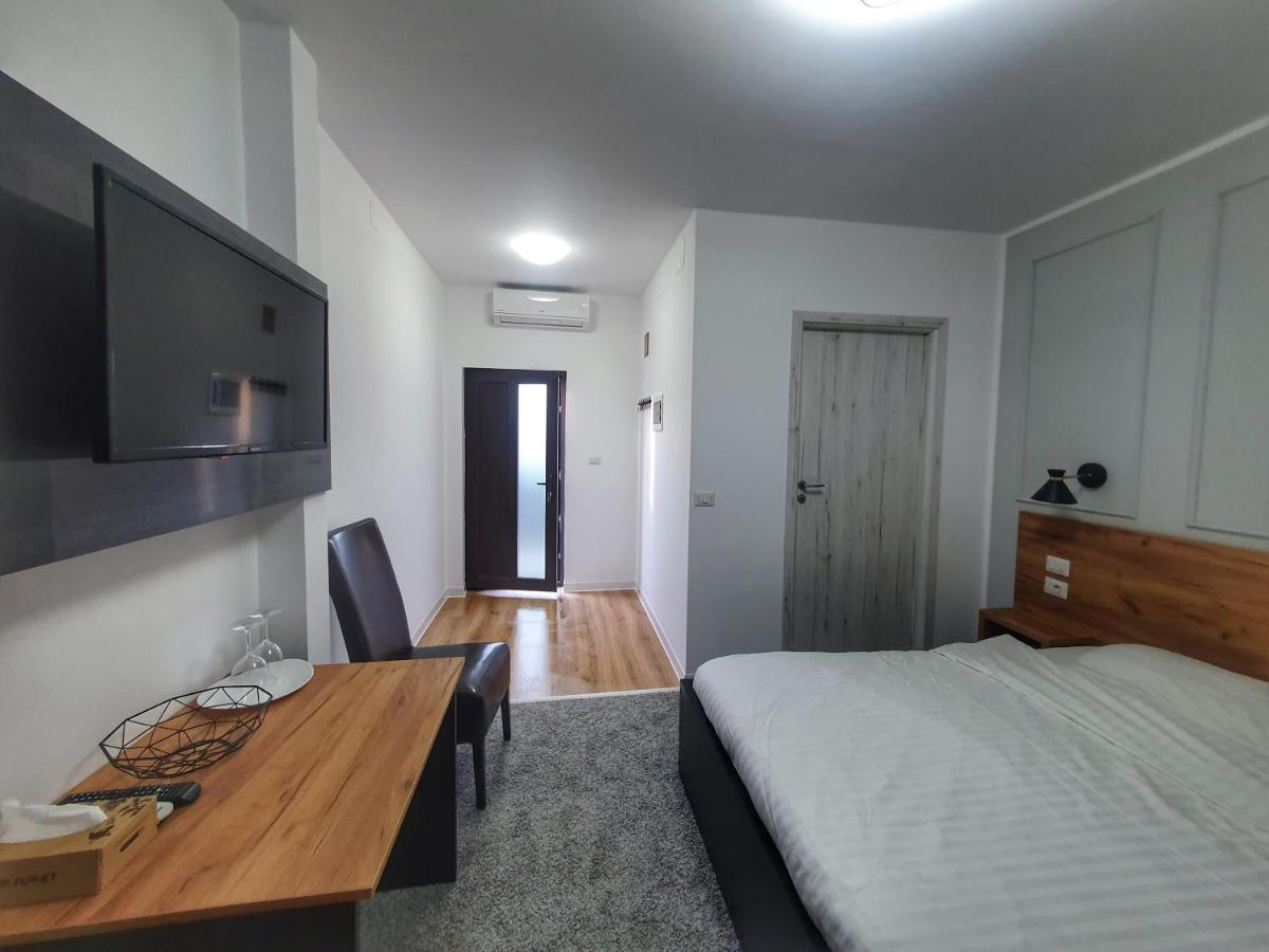 Vily Luxury Rooms Focşani Exteriér fotografie