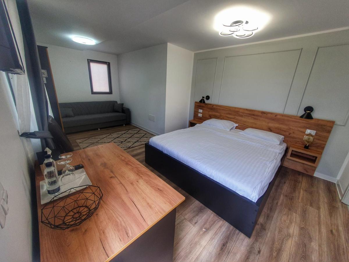 Vily Luxury Rooms Focşani Exteriér fotografie