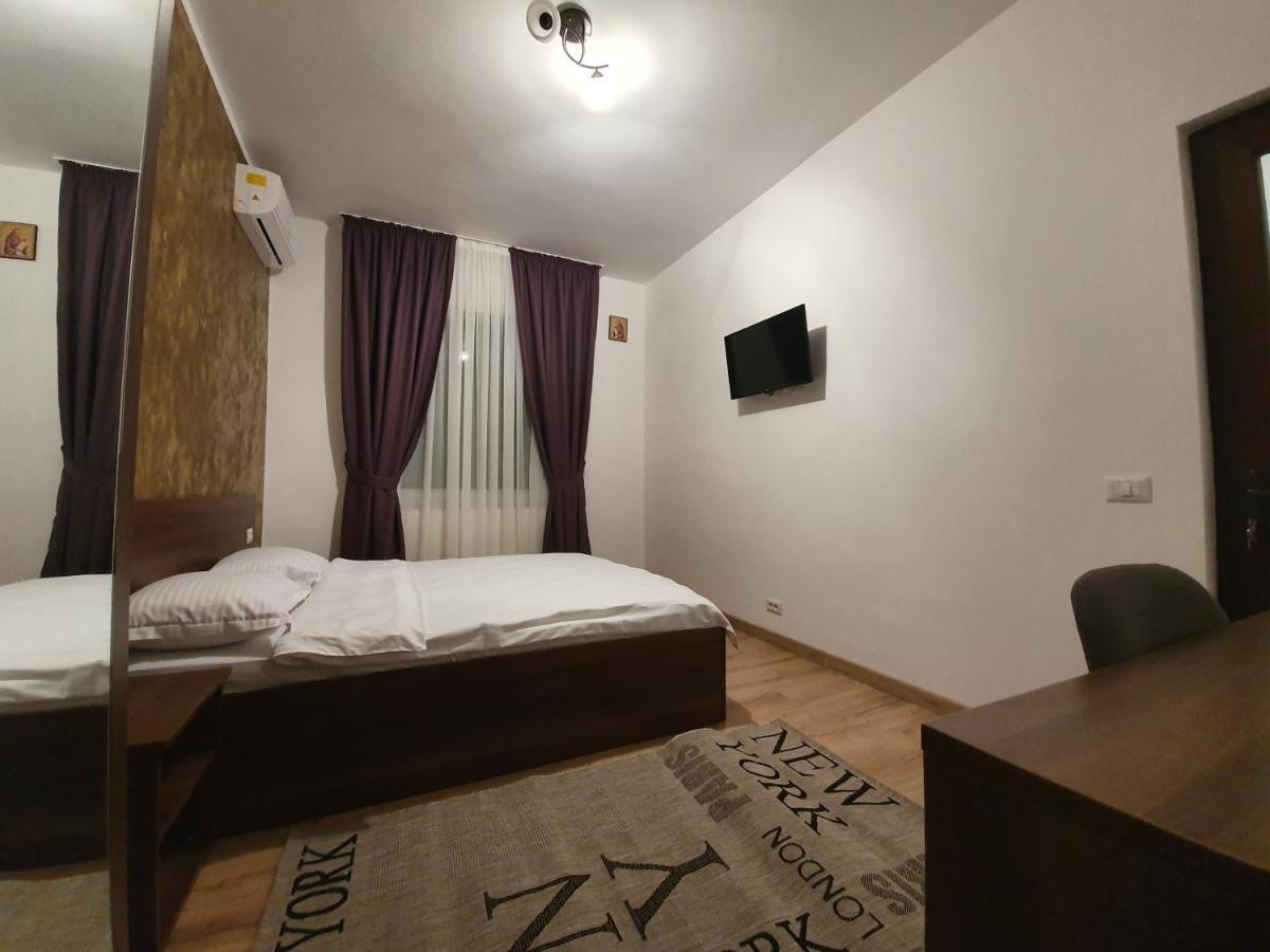 Vily Luxury Rooms Focşani Exteriér fotografie